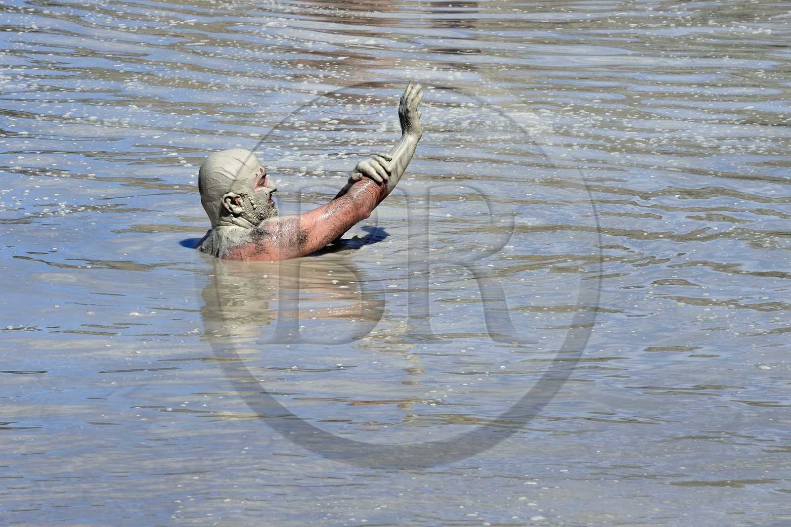 Italie, Sicile, iles Eoliennes, classées Patrimoine Mondial de l'UNESCO, ile de Vulcano, bains de boues sulfureuses sur le littoral