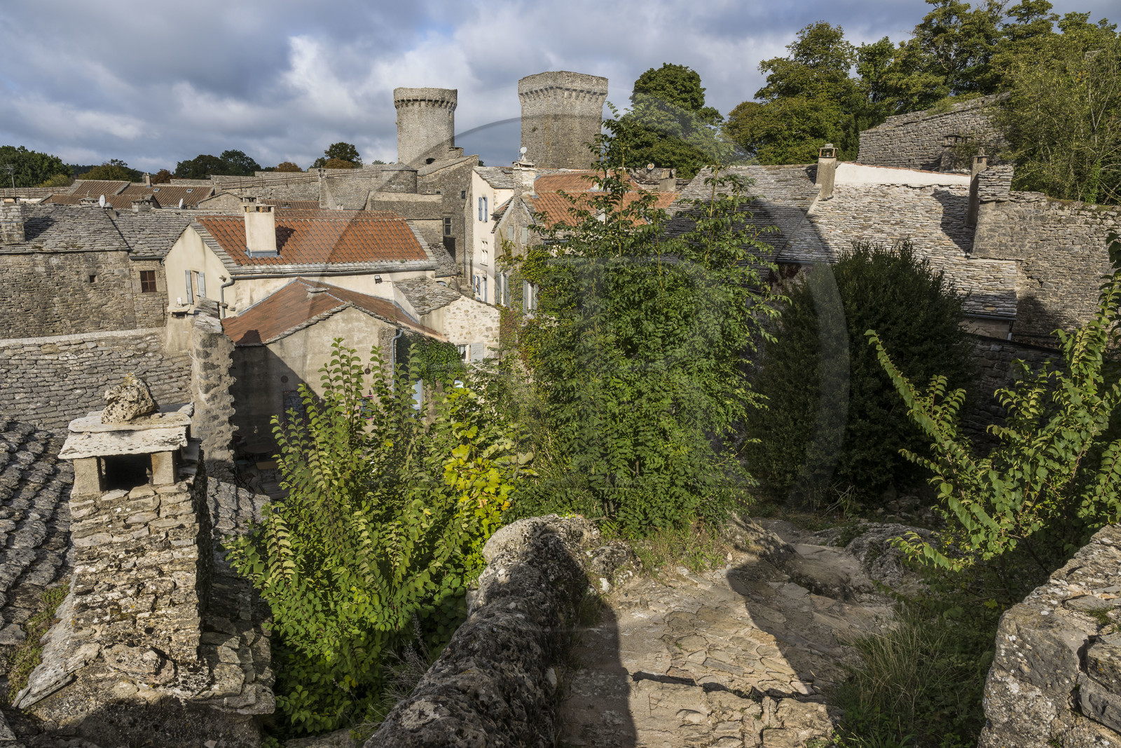 France, Aveyron (12), Causses et les Cévennes, paysage culturel de l'agro-pastoralisme méditerranéen, classés Patrimoine Mondial de l'UNESCO, La Couvertoirade, labellisé Les Plus Beaux Villages de France, village fortifié sur le plateau du Larzac