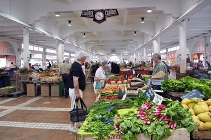 France, Alpes-Maritimes (06), Cannes, le marché Forville