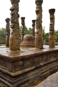 Sri Lanka, province du Centre-Nord, Polonnaruwa, l'ancienne capital du pays (XIe au XIIIe siècle) est classée au Patrimoine Mondial de l'UNESCO, Nissanka Latha Mandapaya