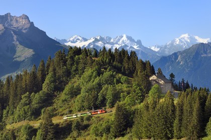 Switzerland, Canton of Vaud, Villars-sur-Ollon, train to the Bretaye pass station at the Bouquetins station and Mont-Blanc in the background