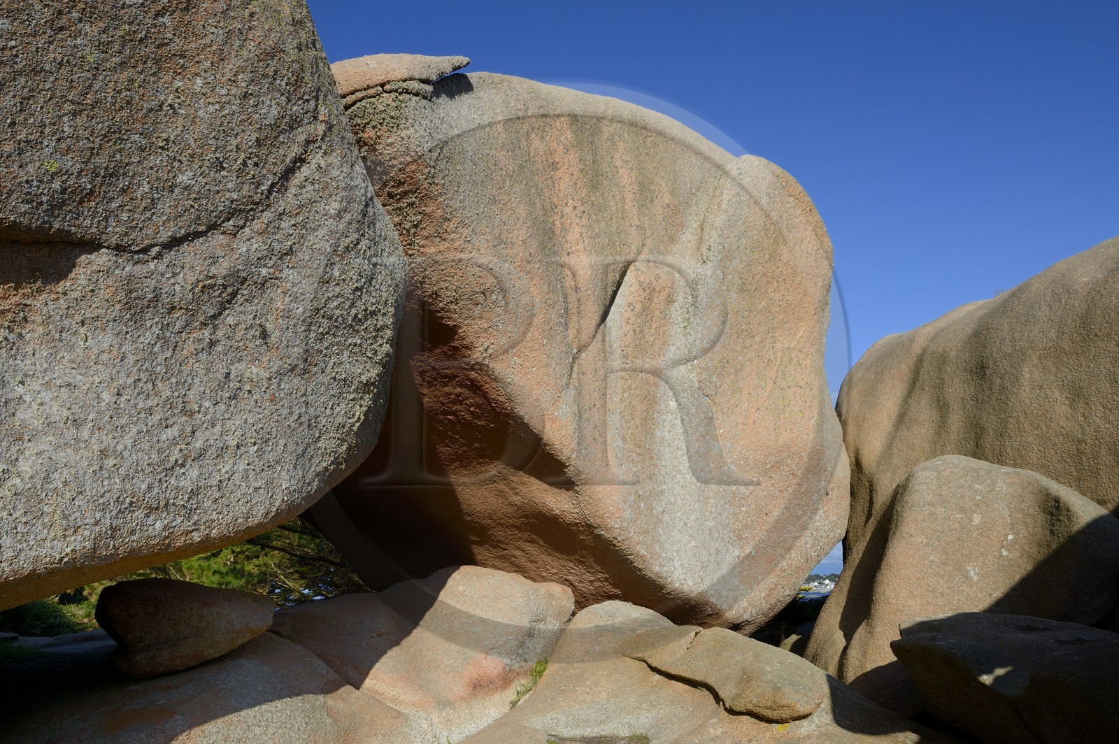 France, Côtes-d'Armor (22), Côte de Granit Rose, Trégastel, l'Ile Renote