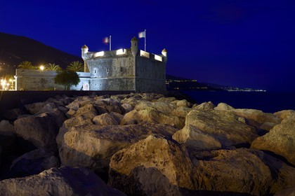 France, Alpes-Maritimes (06), Menton, la vieille ville, le Bastion du Vieux Port abrite une annexe du Musée Jean Cocteau