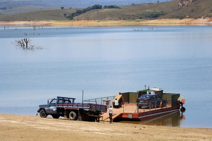 Brazil, Minas Gerais state, Carrancas area, boat crossing the Rio Grande river (Gold Route, Estrada Real)