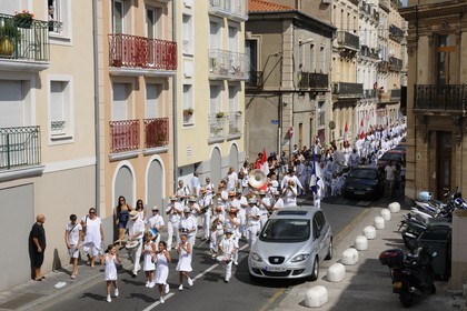 France, Hérault (34), Sète, fête de la Saint Louis, défilé des jouteurs