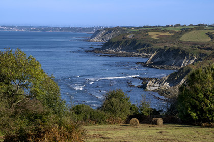 France, Pyrénées-Atlantiques (64), la côte du Pays-Basque, le domaine d'Abbadia géré par le Conservatoire du littoral et la corniche basque