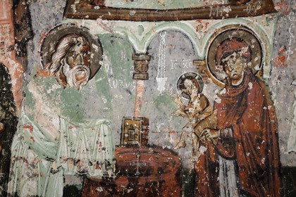 Turquie, Anatolie Centrale, province de Kayseri, Cappadoce classée Patrimoine Mondial de l'UNESCO, vallée de Soganli, église de la Tête Noire (Karabas Kilise) troglodytique, fresques murales