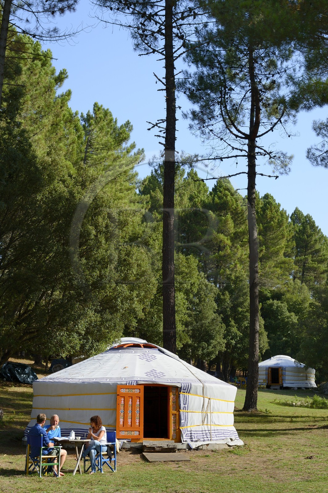 France, Corse-du-Sud (2A), Alta Rocca, Zonza, les yourtes du campement du Pré aux Biches