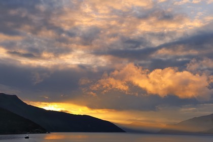 Norway, Sogn Og Fjordane County, Balestrand, ferry in Sognefjorden and Bleia Mountain (1718m) in the background