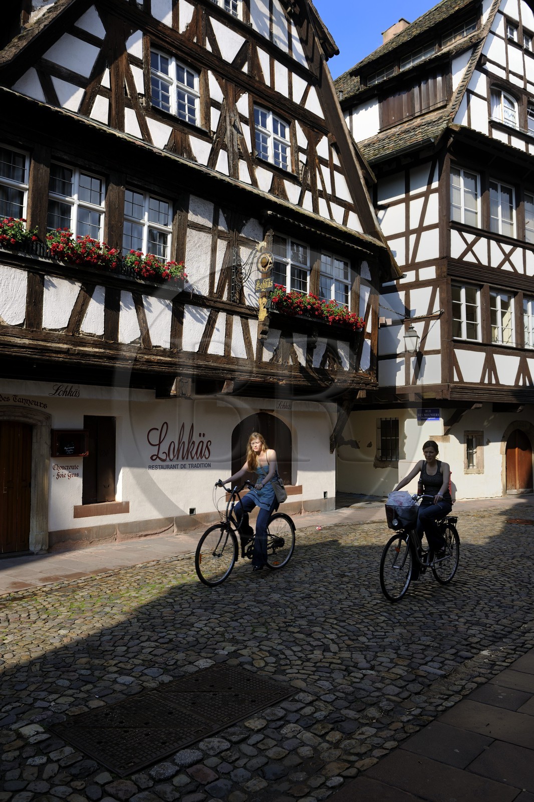 France, Bas-Rhin (67), Strasbourg, vieille ville classée au Patrimoine Mondial de l'UNESCO, quartier de la Petite France, rue du bain aux Plantes