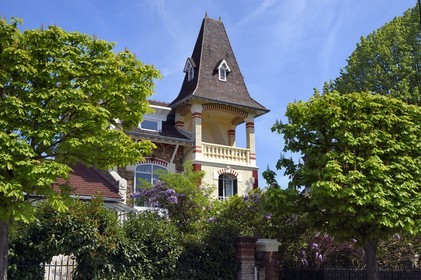 France, Val de Marne, Champigny sur Marne, residential area on the edge of the Tremblay park (parc du Tremblay)