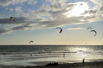 France, Seine Maritime, Le Havre, kitesurfing on the main beach