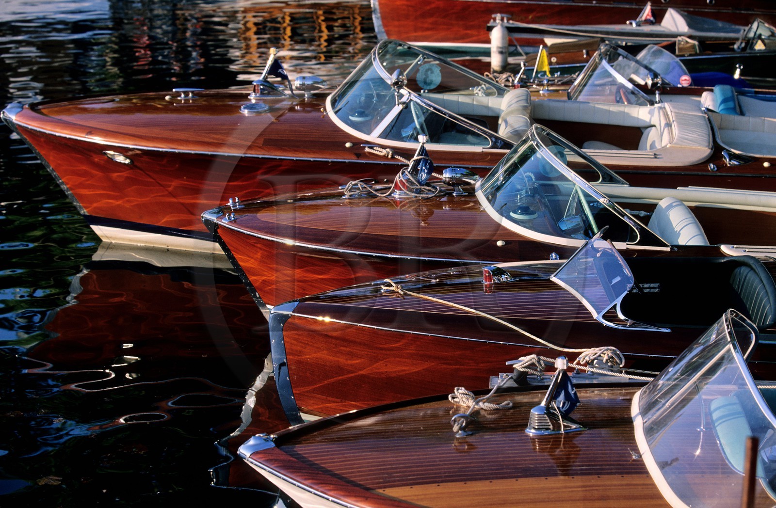 France, Savoie (73), Navig'Aix au lac du Bourget, célèbre canot automobile en bois d'acajou du type Riva