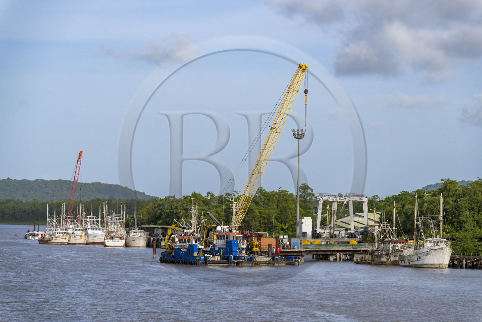 France, Guyane, Cayenne Matoury, port de pêche du Larivot situé sur la rive droite de la rivière de Cayenne