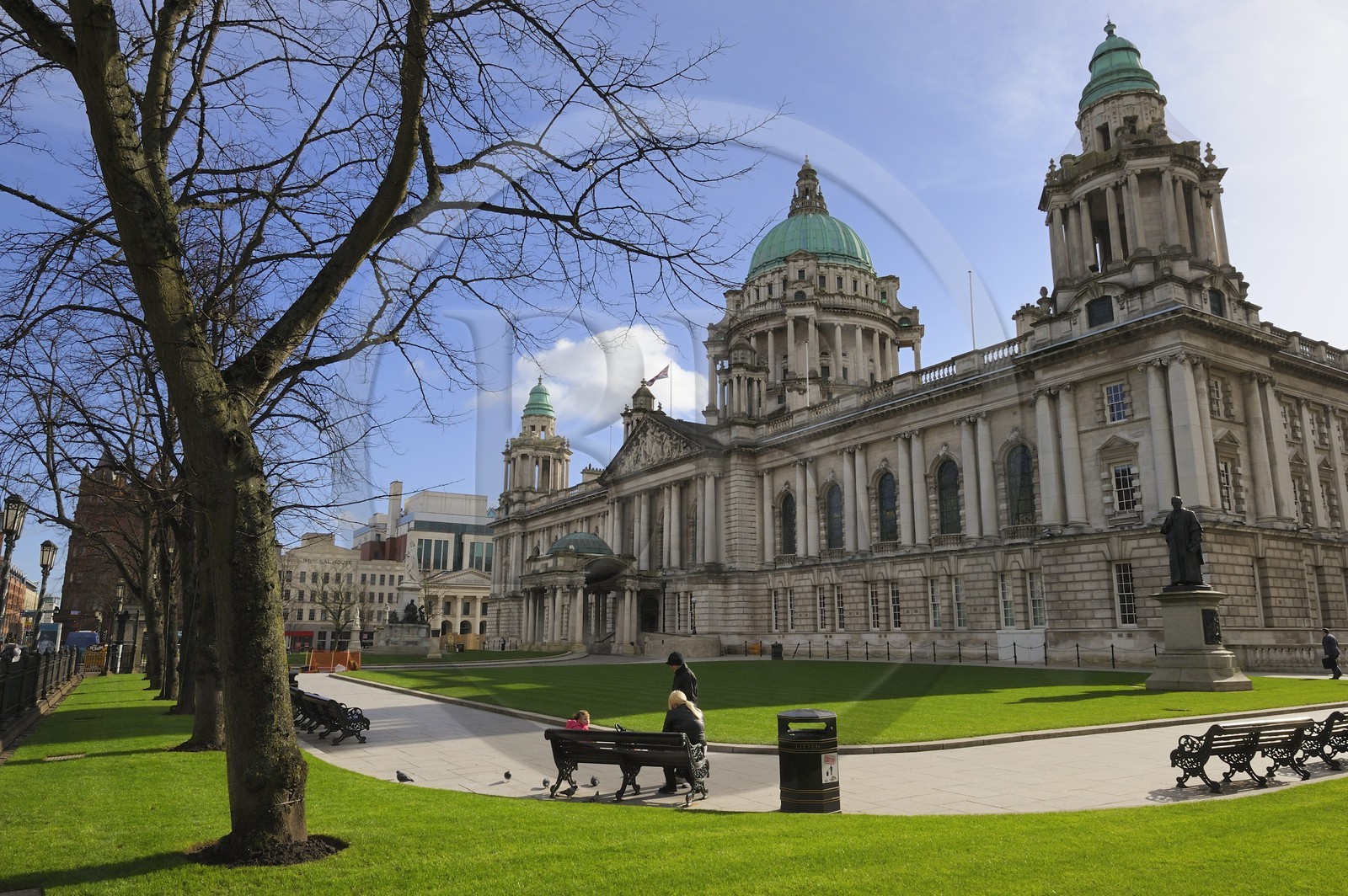 Royaume-Uni, Irlande du Nord, Belfast, le City Hall (hotel de ville) sur Donegall square