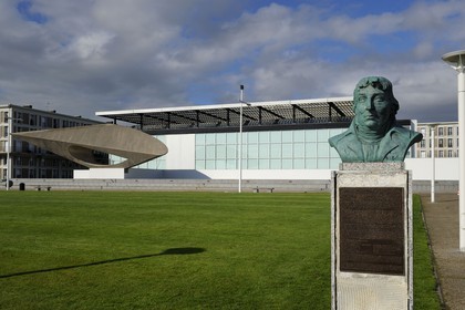 France, Seine Maritime, Le Havre, Downtown rebuilt by Auguste Perret listed as World Heritage by UNESCO, the Museum of Modern Art Andre Malraux by the sea
