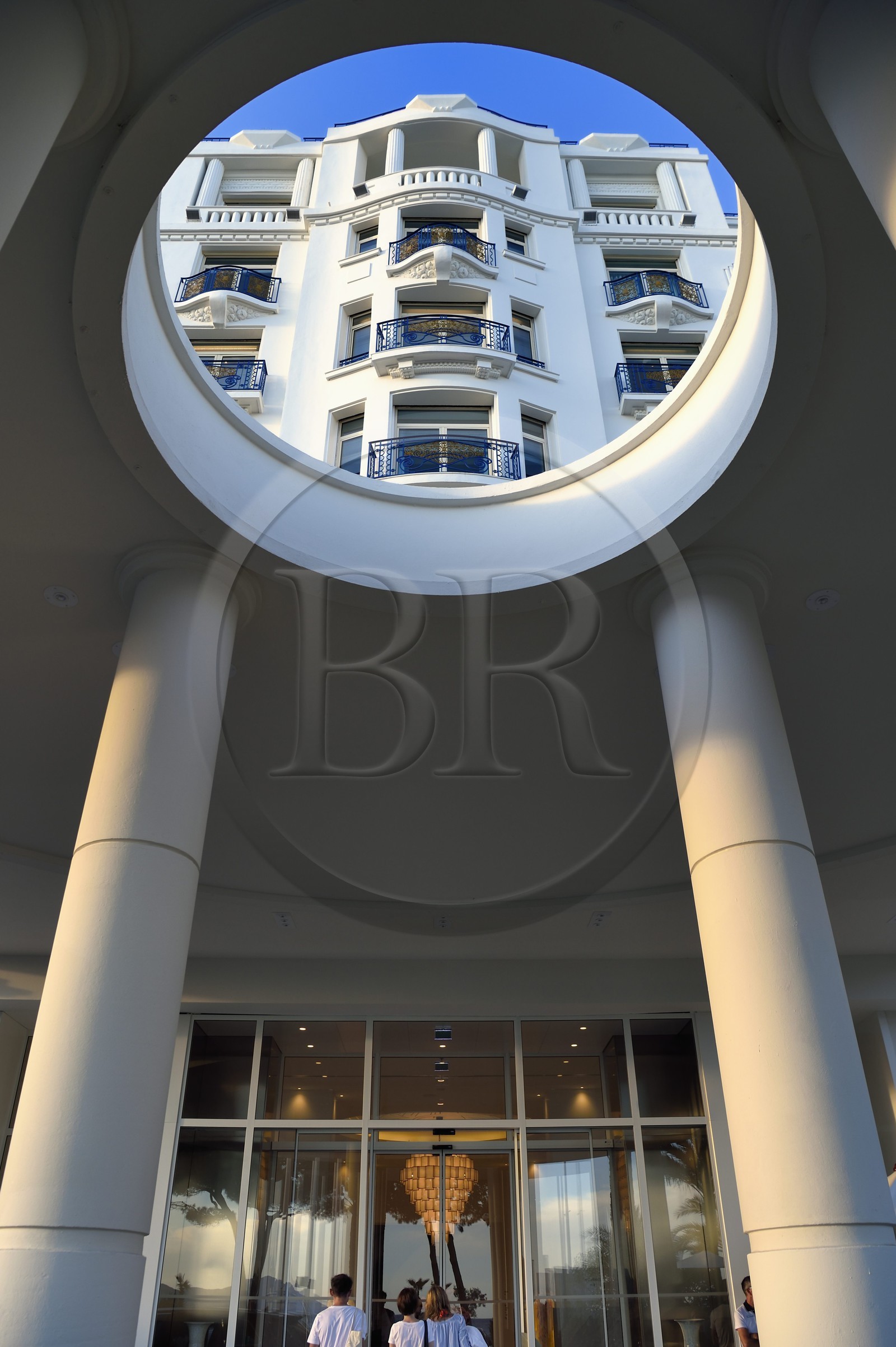 France, Alpes-Maritimes (06), Cannes, le palace du Martinez sur le boulevard de la Croisette