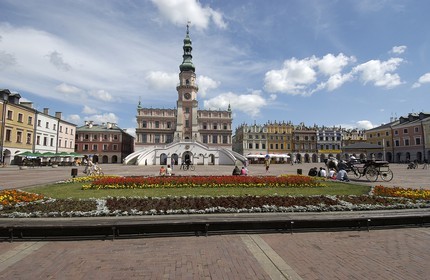 Pologne, région de Lublin, ville Renaissance de Zamosc classé Patrimoine Mondial de l' UNESCO, l' Hôtel de ville sur la place du marché