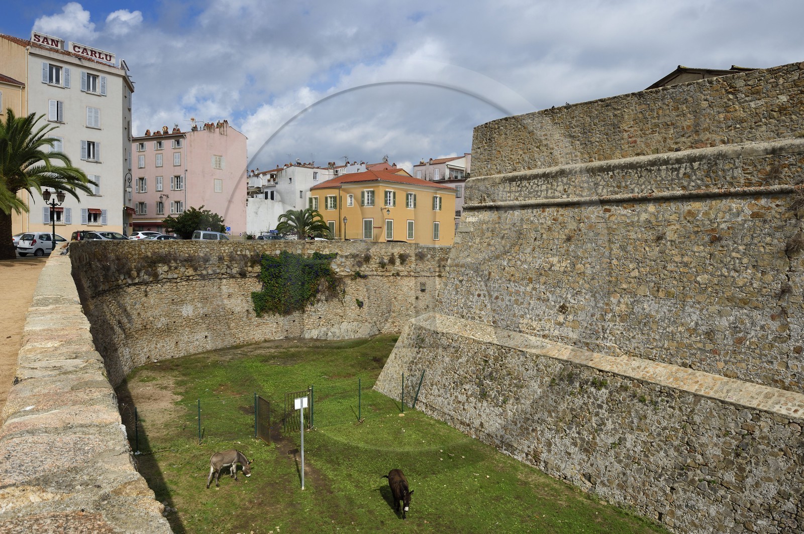 France, Corse-du-Sud (2A), Ajaccio, la Citadelle Miollis dans la vieille ville