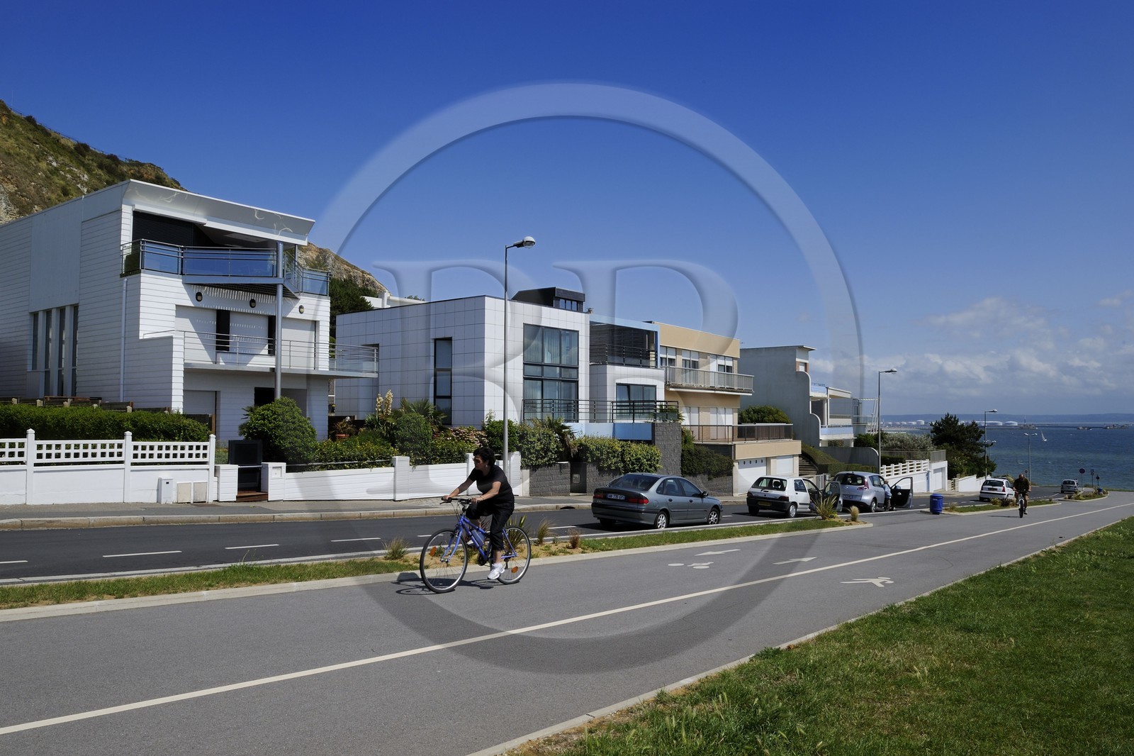 France, Seine-Maritime (76), la commune de Sainte-Adresse prolonge Le Havre par la côte, villas modernes