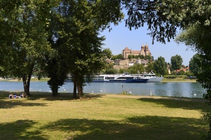 Allemagne, Bade-Wurtemberg, Vieux-Brisach (en allemand Breisach am Rhein) dominé par la collégiale Saint-Etienne (Münster) et en bordure de Rhin