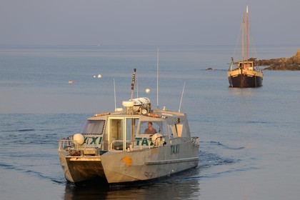 France, Var (83), presqu'île de Giens, le port de la Tour Fondue