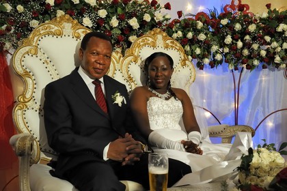 Tanzania, Dar es-Salaam, marriage of Joseph F.Mrena and Linal Bhato at the Mövenpick Hotel