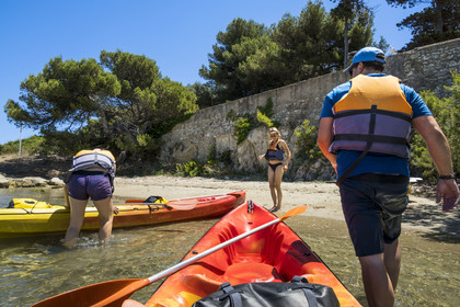 France, Alpes-Maritimes, Cannes, kayaking in the Lerins Islands, arrival on Ile Sainte-Marguerite