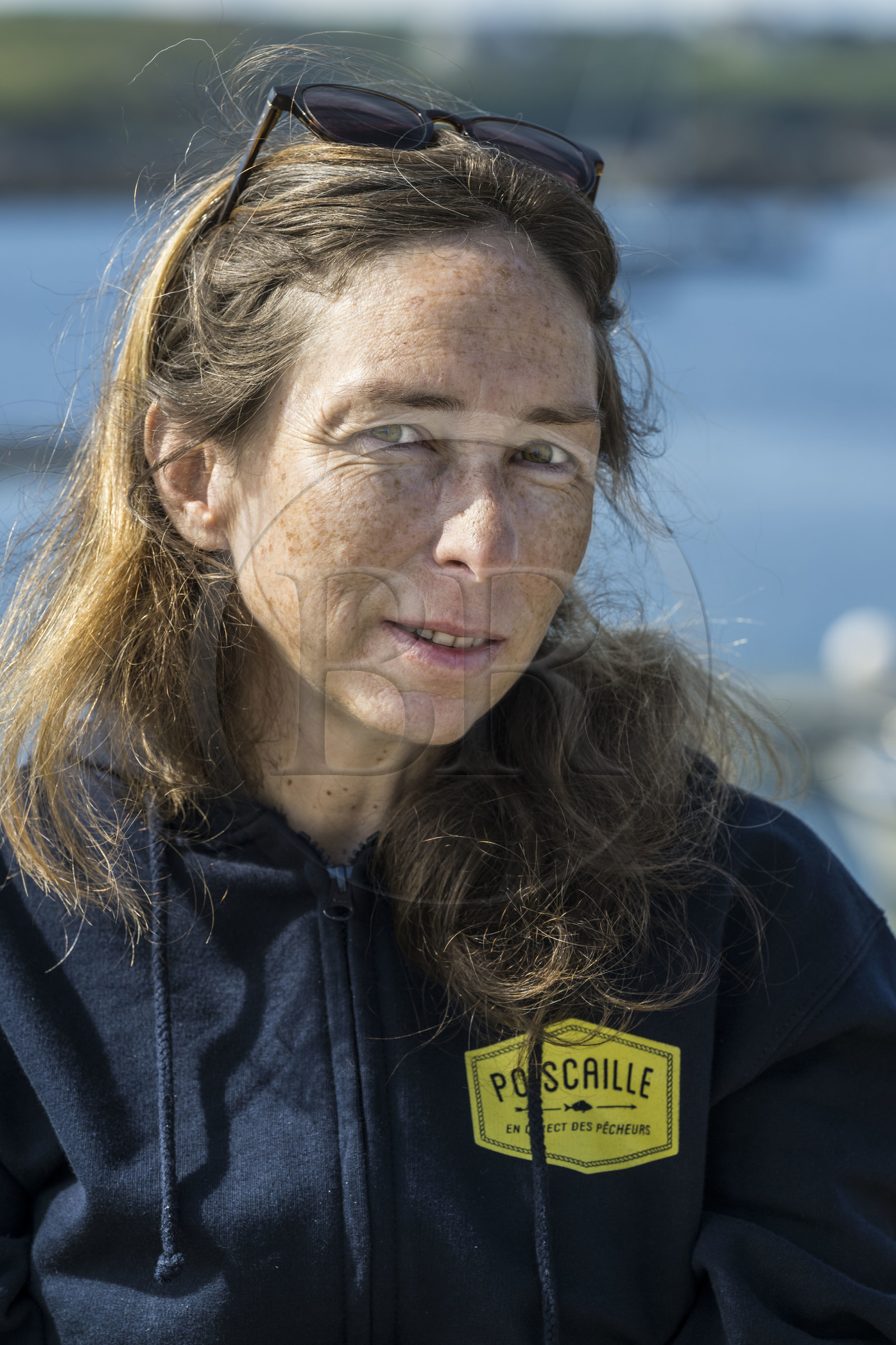 France, Finistère (29), Mer d'Iroise, Ile d'Ouessant, le port de Lampaul, Ondine Morin guide conférencière et pêcheur