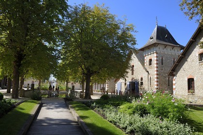 France, Loir-et-Cher (41), Vallée de la Loire classée Patrimoine Mondial de l'UNESCO, château de Chaumont-sur-Loire, la ferme
