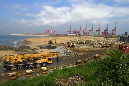 Sri Lanka, Western Province, Colombo District, Colombo, construction of the new harbor area and the commercial port in the background