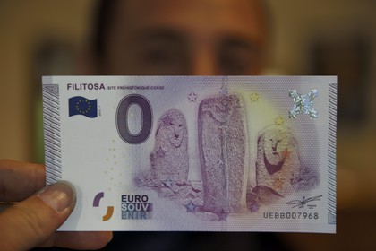 France, Corse du Sud, prehistoric site of Filitosa, note issued by the Bank of France bearing the image of Filitosa