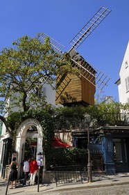 France, Paris (75), la Butte Montmartre, le Moulin de la Galette