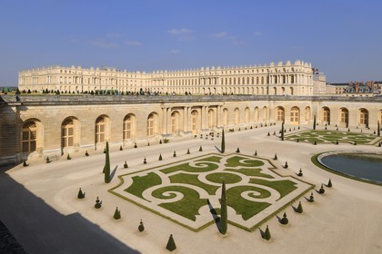 France, Yvelines (78), parc du château de Versailles, classé Patrimoine Mondial de l'UNESCO, l'Orangerie et son parterre
