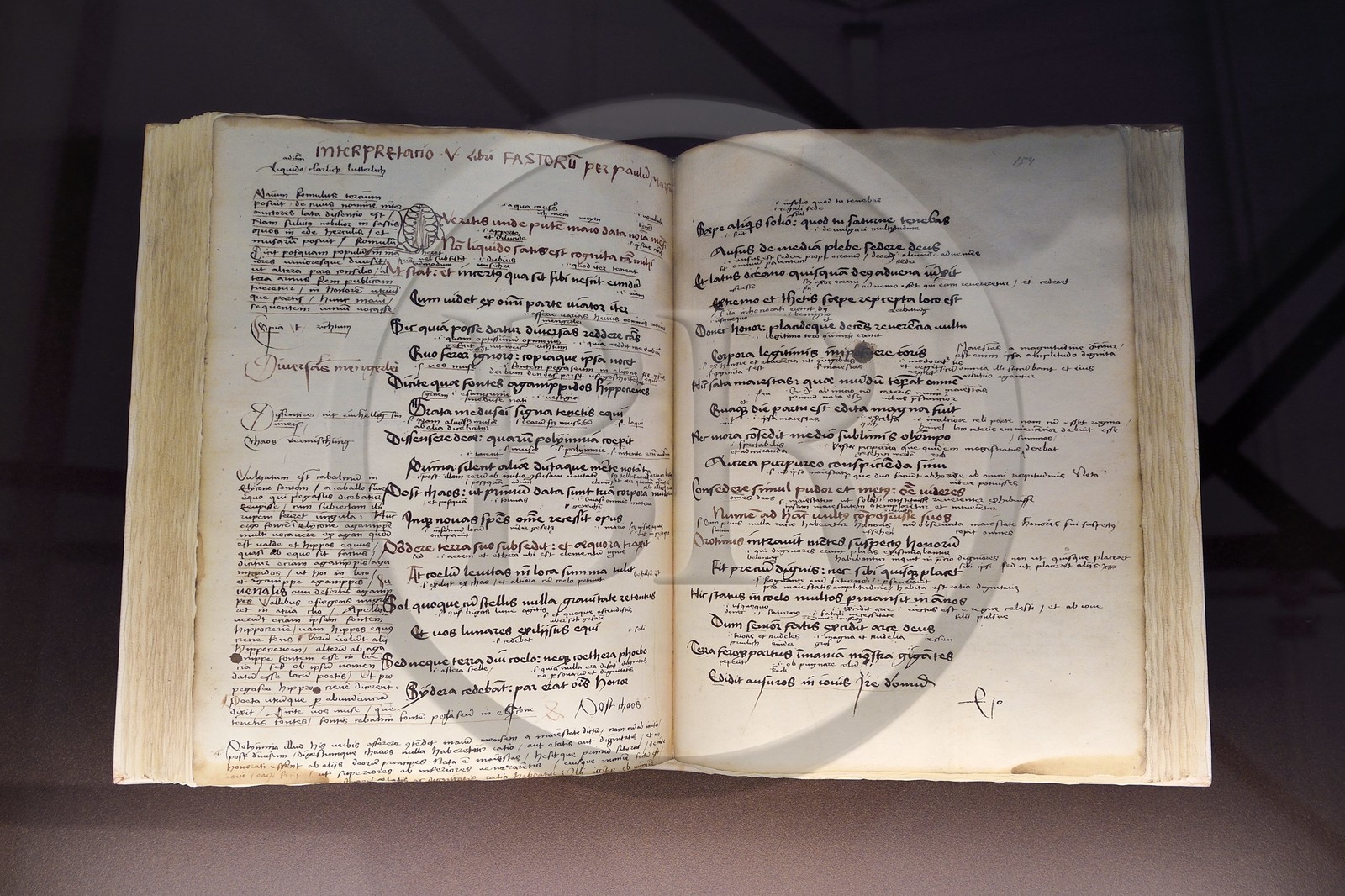 France, Bas-Rhin (67), Selestat, la Bibliothèque humaniste provenant à l'origine de la bibliothèque personnelle de Beatus Rhenanus (1485-1547), Cahier d'écolier de Beatus Rhenanus, élève à l'école latine de Sélestat (1498-1499) Textes, dessins et commentaires de la main de l'élève, âgé de 13 ans