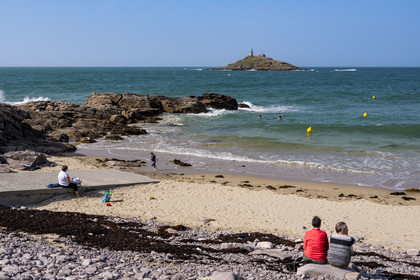 France, Cotes d'Armor, Grand Site de France Cap d'Erquy – Cap Frehel, Erquy, the Saint-Michel islet topped by the Saint-Michel chapel seen from Saint-Michel beach