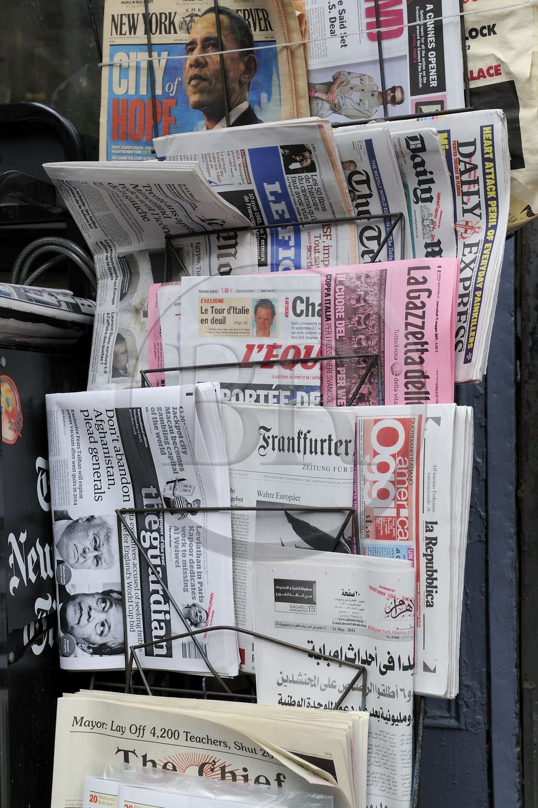 Etats-Unis, New York, Manhattan, vente de la presse internationale