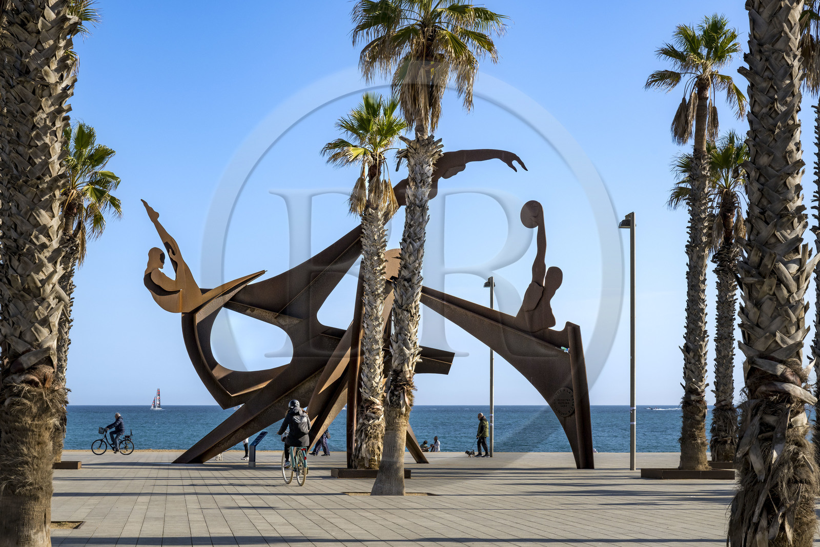 Espagne, Catalogne, Barcelone, La Barceloneta, Hommage à la Natation (Homenaje a la Natacion) (2004) sculpture de l'Alfredo Lanz