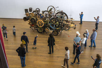 Suisse, Bâle, musée Tinguely, Méta-Harmonie intitulée Klamauk (1979) de Jean Tinguely