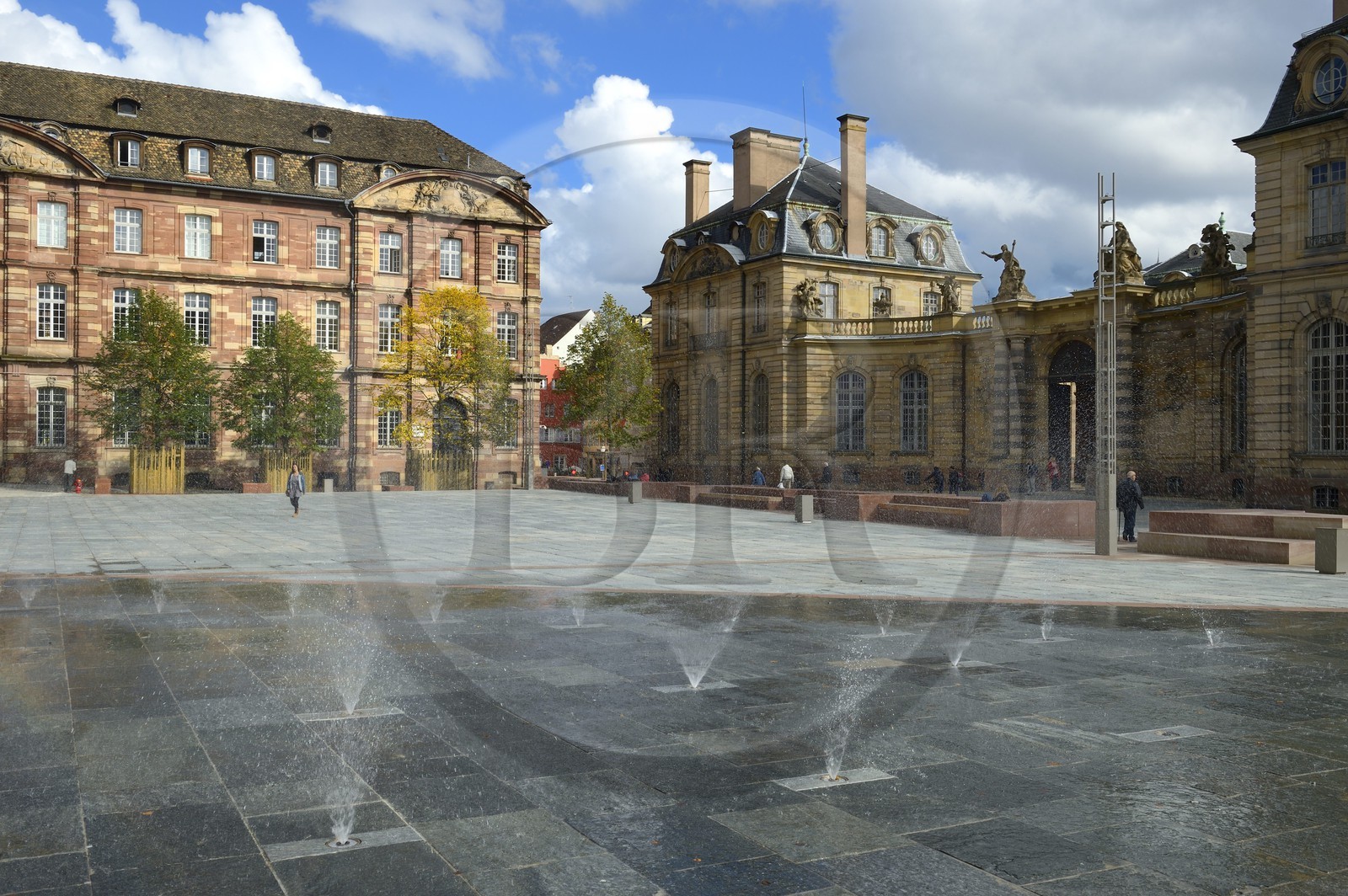 France, Bas-Rhin (67), Strasbourg, vieille ville classée au Patrimoine Mondial de l'UNESCO, place du Château