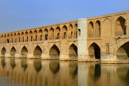 Iran, province d'Ispahan, Ispahan, Si-o-se Pol ou pont aux trente-trois arches