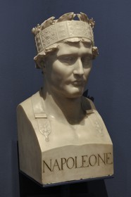 Italy, Lombardy, Milan, Museum of the Risorgimento (Museo del Risorgimento), bust of Napoleon King of Italy with the Iron Crown (1809) by the sculptor Giovanni Battista Comolli