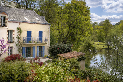 France, Vendee, Mallièvre, house on the banks of the Sèvre Nantaise river