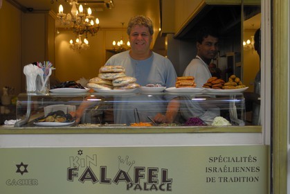 France, Paris (75), restaurant ( Fallafel King) in the rue des Rosiers in the jewish area