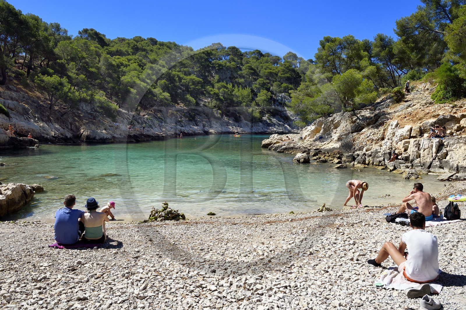 France, Bouches-du-Rhône (13), Marseille, Parc national des Calanques, plage de la Calanque de Port-Pin (demande d'autorisation nécessaire avant publication) France, Bouches-du-Rhône (13), Marseille, Parc national des Calanques, plage de la Calanque de Port-Pin (demande d'autorisation nécessaire avant publication)