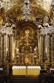 Brazil, Minas Gerais state, Tirandentes, Matriz de Santo Antonio, Santo Antonio church, high altar covered with gold leaf and statue of St. Anthony (Gold Route, Estrada Real)