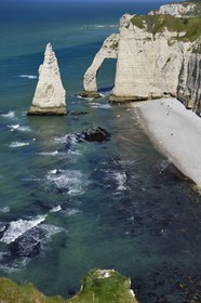 France, Seine-Maritime (76), Pays de Caux, Côte d'Albâtre, Etretat, la falaise d'Aval, l'Arche d'Aval et l'Aiguille