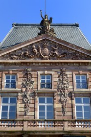 France, Bas-Rhin (67), Strasbourg, vieille ville classée au Patrimoine Mondial de l'UNESCO, place Kléber, l'Aubette