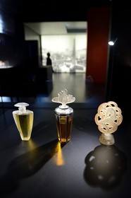 France, Bas-Rhin (67), Wingen-sur-Moder, le musée Lalique, flacons de parfum