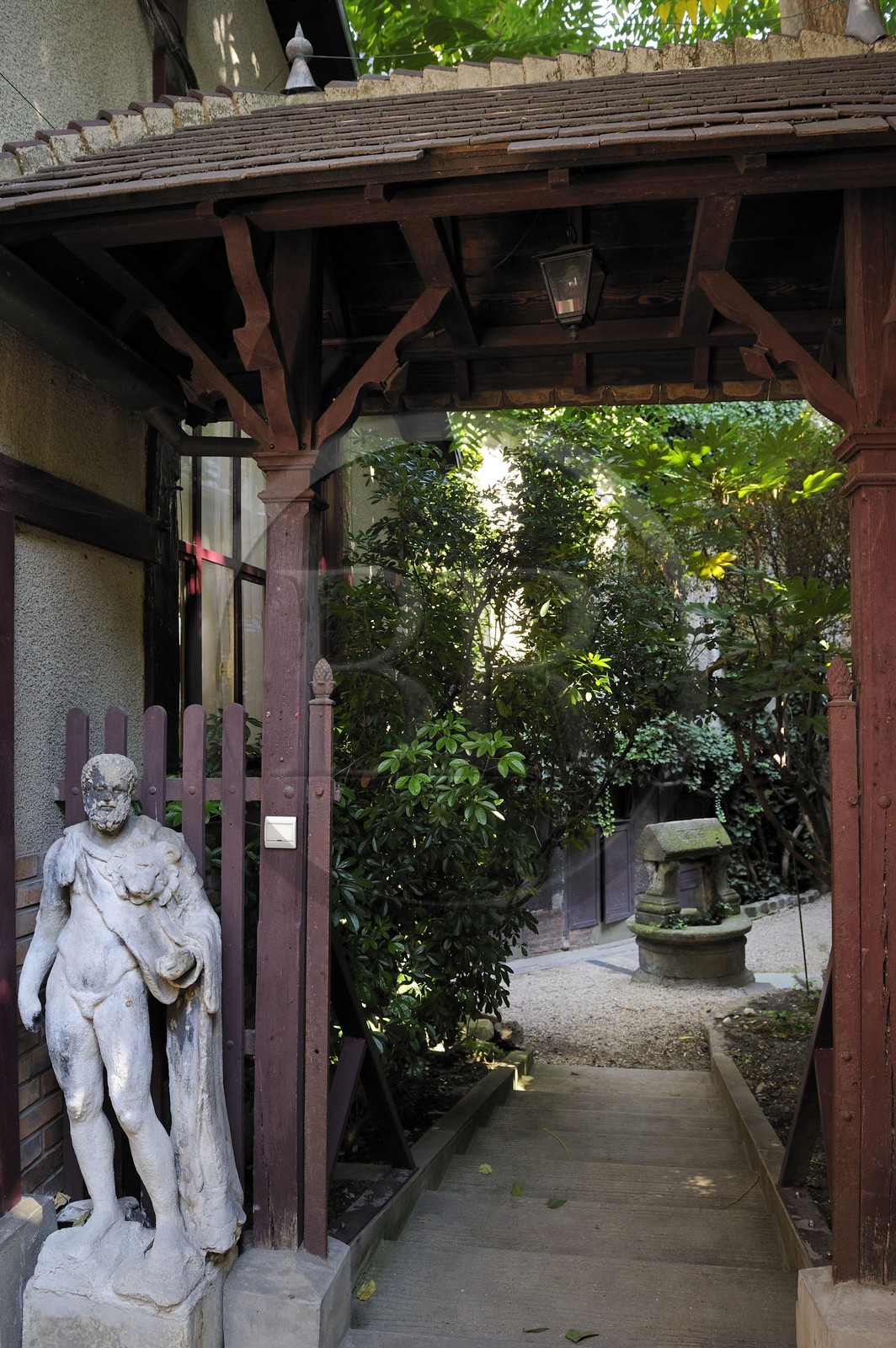 France, Paris, the Cité des Fusains at number 22 in the street Tourlaque where the painter Auguste Renoir had a workshop